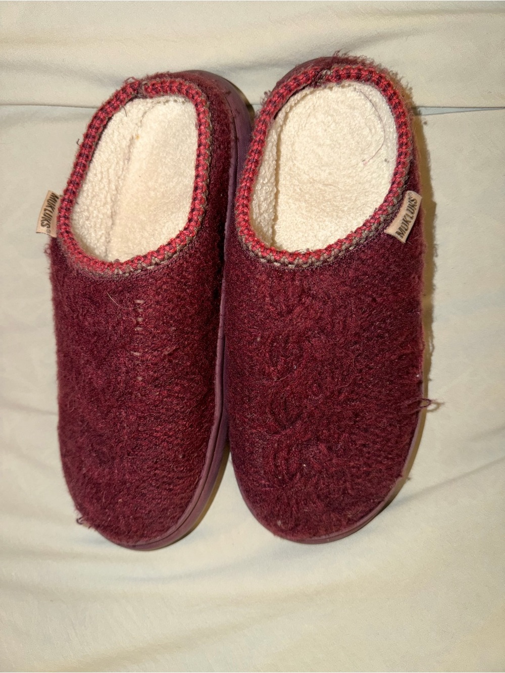 Muk Luks Women's Burgundy Wool Slip-On Slippers - XL - Size 11/12